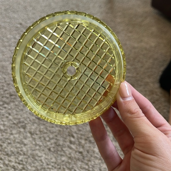 LIKE NEW RARE MATTE YELLOW STARBUCKS TUMBLER - Picture 4 of 5